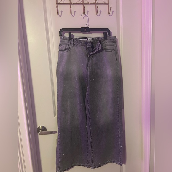 GUESS Men's Relaxed Fit Jeans in Gray - Picture 2 of 4